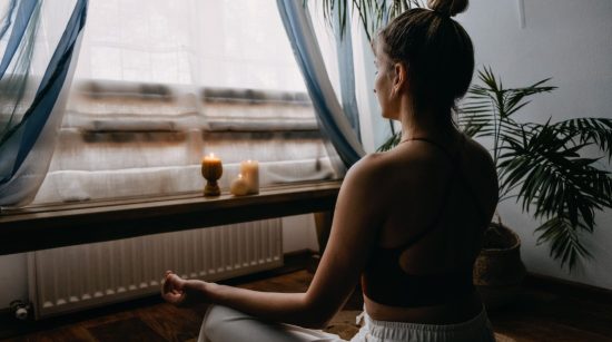 How to Meditate? - Techniques to Calm Your Mind