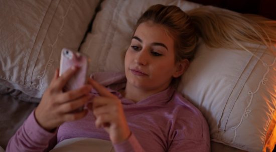 Avoid Electronic Devices Before Bed