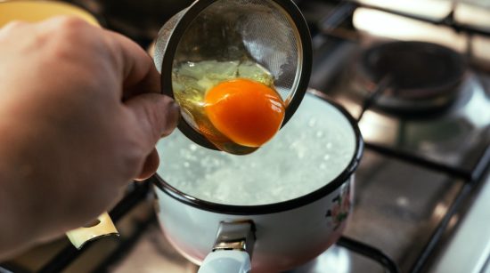 how to make poached eggs