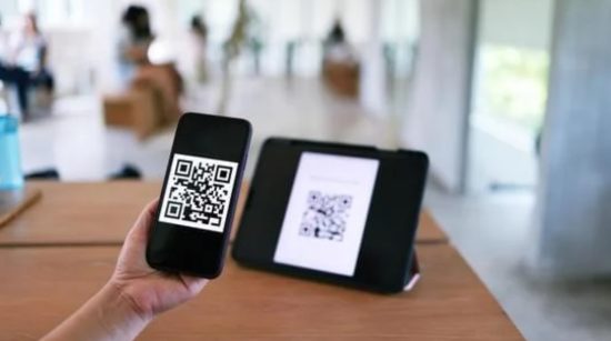 Scanning QR Codes with Google Pixel